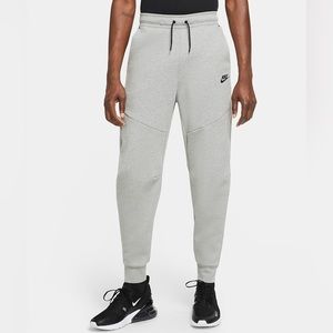 Nike Sportswear Tech Fleece
Men's Joggers